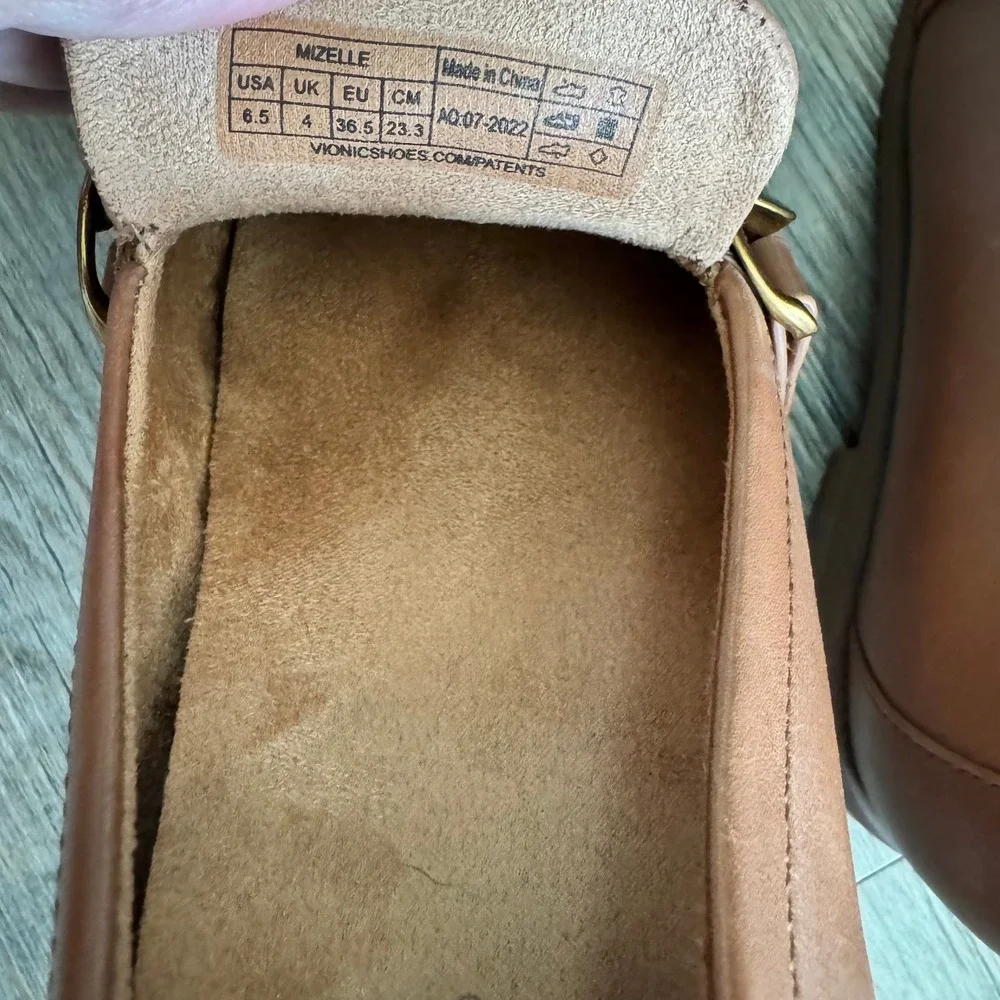 Vionic Mizelle Tan Leather Chain Link Loafers Womens‎ 6.5 Shoes